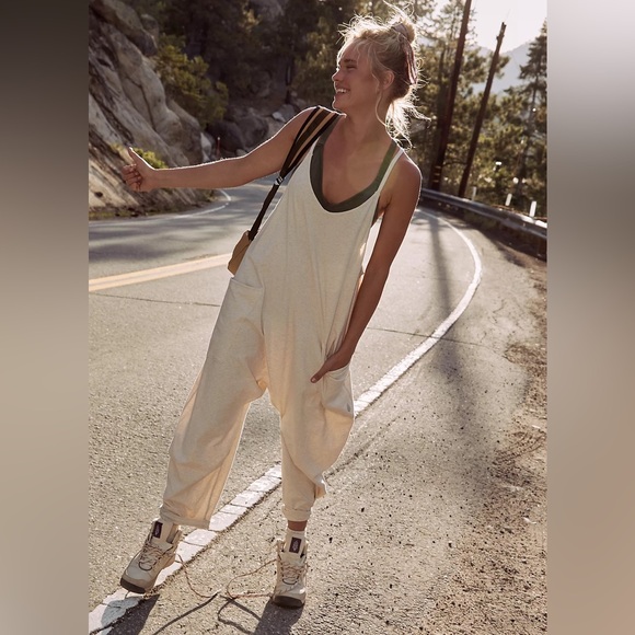 Free People Movement Hot Shot Onsie great slouchy jumpsuit with pockets - Picture 1 of 14